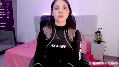 Snapshot of masher__ chatting on February 15, 2:22 pm Vick online show from February 15, 2:22 pm