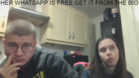 Snapshot of maskedman699 chatting on February 2, 8:41 pm Extreme Couple online show from February 2, 8:41 pm