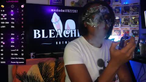 Snapshot of maskedmilf822397 chatting on October 30, 3:19 am maskedmilf822397 online show from October 30, 3:19 am