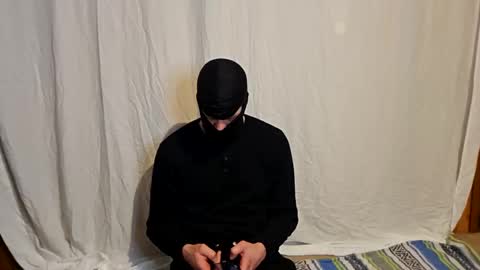 Snapshot of maskedyogaman chatting on February 5, 2:38 am maskedyogaman online show from February 5, 2:38 am