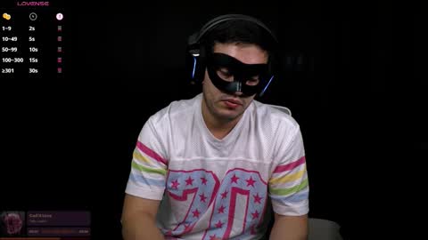 Snapshot of masknbriefs chatting on March 22, 8:23 pm Mask Briefs online show from March 22, 8:23 pm