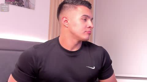 Mason Bennet online show from April 8, 11:59 pm