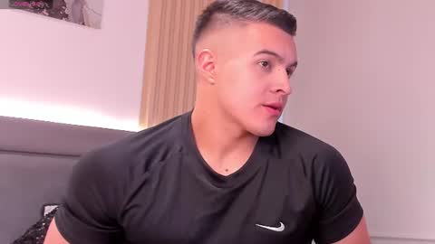 Snapshot of mason_bennet chatting on July 18, 1:48 pm Mason Bennet online show from July 18, 1:48 pm