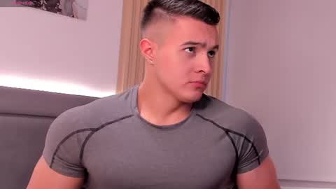 Snapshot of mason_bennet chatting on July 22, 8:44 pm Mason Bennet online show from July 22, 8:44 pm