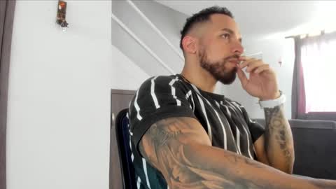 Snapshot of mason_fit chatting on January 18, 5:50 pm Mason Andre online show from January 18, 5:50 pm