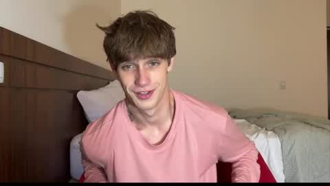 Snapshot of mason_gallagher chatting on June 8, 3:56 pm Mason online show from June 8, 3:56 pm