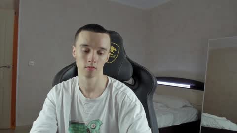 Snapshot of mason_warhol chatting on December 27, 6:31 pm Mason online show from December 27, 6:31 pm