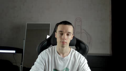 Snapshot of mason_warhol chatting on January 8, 1:53 am Mason online show from January 8, 1:53 am