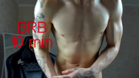 Snapshot of mason_warhol chatting on February 8, 7:59 pm Mason online show from February 8, 7:59 pm