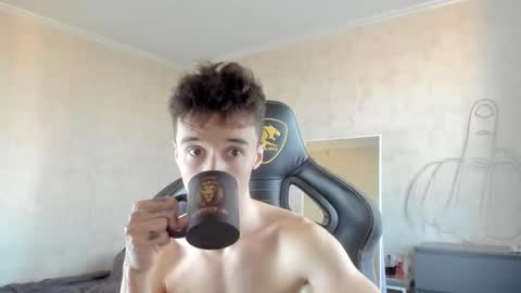 Snapshot of mason_warhol chatting on September 29, 6:51 am Mason online show from September 29, 6:51 am