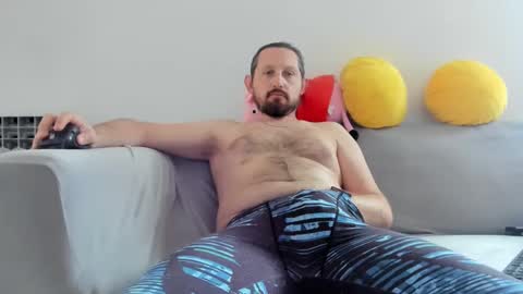 Snapshot of masoni_devil_take_xy chatting on December 22, 11:00 am Nikola online show from December 22, 11:00 am