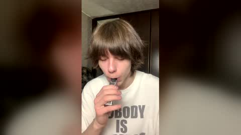 masonsilver_ online show from March 18, 11:35 am