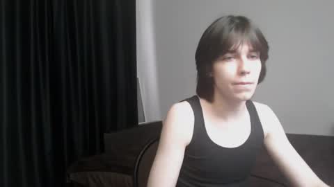 Snapshot of masonsilver_ chatting on April 27, 8:12 am masonsilver_ online show from April 27, 8:12 am
