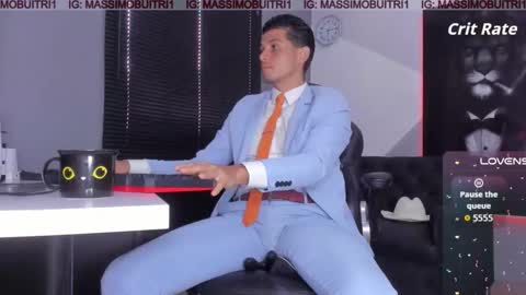 I am Massimo online show from November 11, 1:00 pm