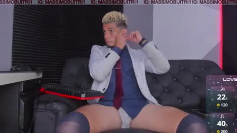 I am Massimo online show from January 14, 1:33 am