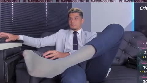 I am Massimo online show from February 3, 12:32 pm