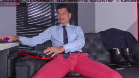 Snapshot of massimo_g chatting on April 30, 10:58 pm I am Massimo online show from April 30, 10:58 pm