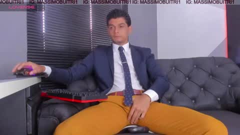 Snapshot of massimo_g chatting on May 14, 2:02 pm I am Massimo online show from May 14, 2:02 pm