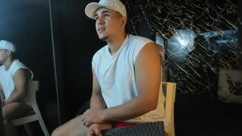 massimo_vidal online show from April 8, 4:51 pm