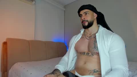 massimo online show from November 10, 3:49 am