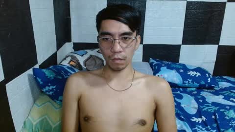 Snapshot of massive_boner02 chatting on December 15, 6:59 pm massive_boner02 online show from December 15, 6:59 pm