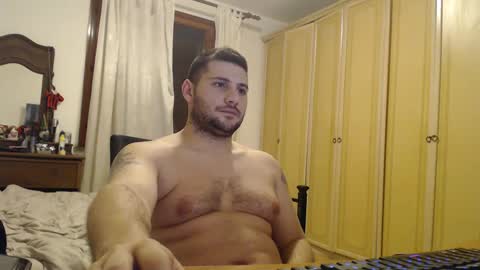 Snapshot of massu1994 chatting on January 24, 12:31 am Massu94 online show from January 24, 12:31 am