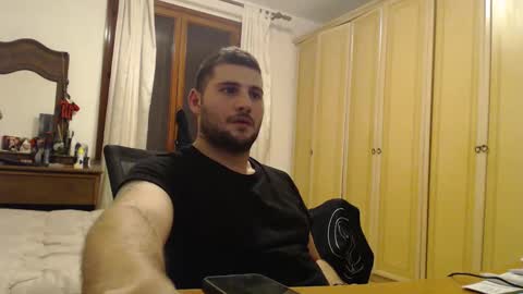 Snapshot of massu1994 chatting on January 24, 5:32 pm Massu94 online show from January 24, 5:32 pm