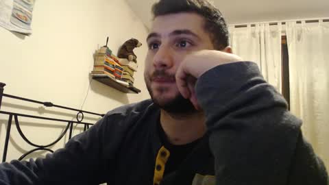 Snapshot of massu1994 chatting on February 1, 12:40 am Massu94 online show from February 1, 12:40 am