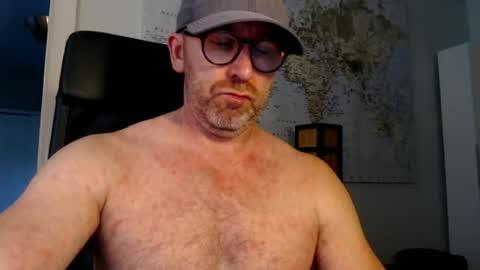 Snapshot of master8daddy69 chatting on July 8, 9:52 pm master8daddy69 online show from July 8, 9:52 pm