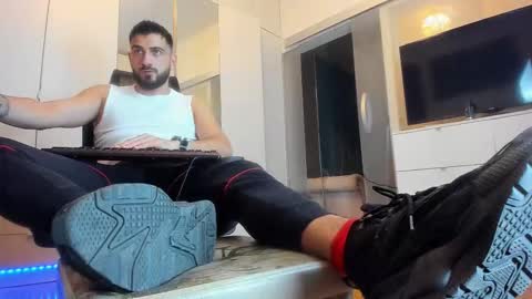 Matthew online show from October 16, 7:37 pm