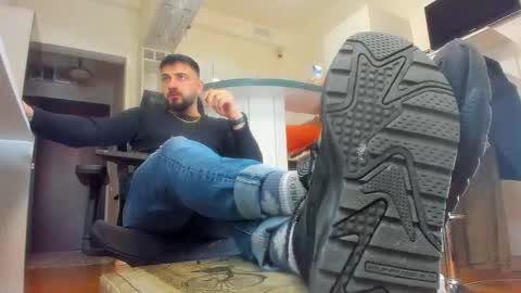 Matthew online show from November 12, 8:30 pm