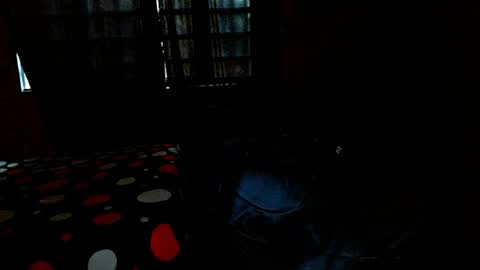 Snapshot of master_aron chatting on June 15, 7:49 pm master_aron online show from June 15, 7:49 pm
