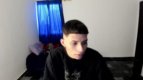 Snapshot of master_billy1 chatting on June 27, 6:57 pm master_billy1 online show from June 27, 6:57 pm