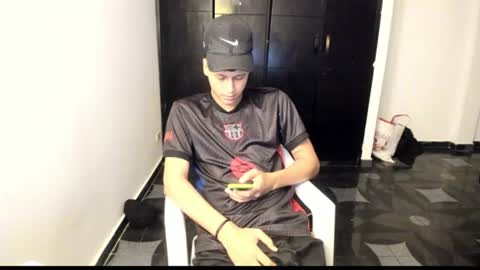 Snapshot of master_billy1 chatting on July 3, 6:53 am master_billy1 online show from July 3, 6:53 am