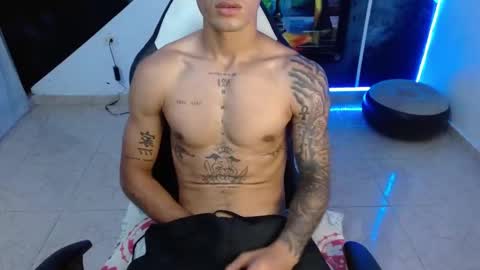 master_black777 online show from February 21, 4:19 pm