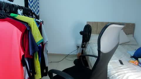 master_boy28 online show from November 13, 8:02 am