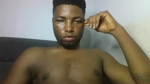 Snapshot of master_kael chatting on December 21, 3:24 am Master Kael online show from December 21, 3:24 am