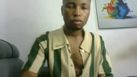 Snapshot of master_kael chatting on April 2, 10:51 pm Master Kael online show from April 2, 10:51 pm