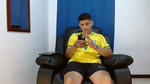 Snapshot of master_melo chatting on November 5, 7:25 pm master melo online show from November 5, 7:25 pm