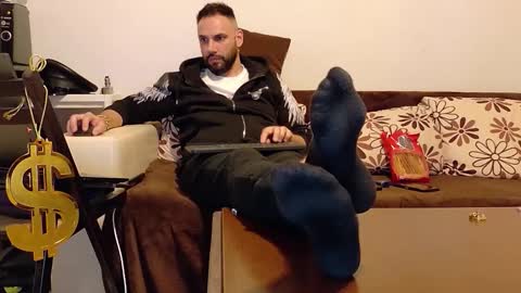 Snapshot of master_roberto333 chatting on April 3, 9:35 pm SIR online show from April 3, 9:35 pm