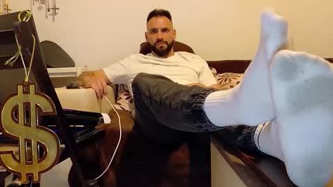 Snapshot of master_roberto333 chatting on May 9, 8:36 pm SIR online show from May 9, 8:36 pm