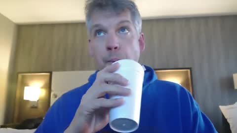 Snapshot of master_thorn chatting on February 25, 10:29 pm Master Thorn online show from February 25, 10:29 pm