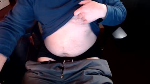 Snapshot of masterbatingdude chatting on December 5, 4:34 pm Masterbatingdude online show from December 5, 4:34 pm