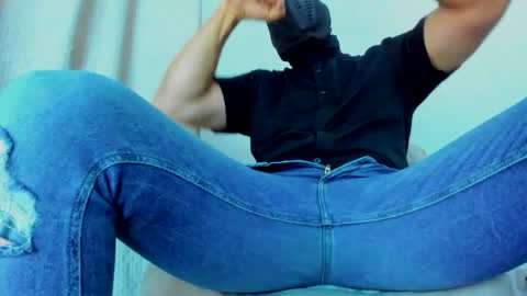 Snapshot of masterbbchard chatting on March 3, 11:05 am masterbbchard online show from March 3, 11:05 am