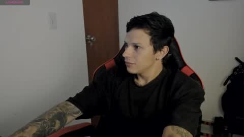 Snapshot of masterdave7 chatting on September 27, 11:04 am Dave online show from September 27, 11:04 am