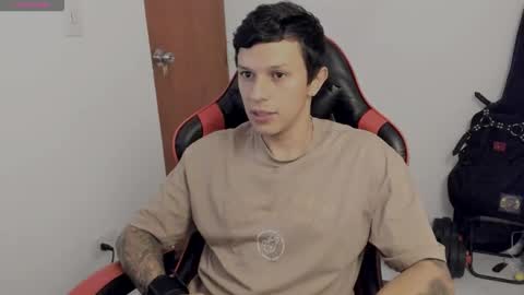 Snapshot of masterdave7 chatting on October 4, 11:08 am Dave online show from October 4, 11:08 am