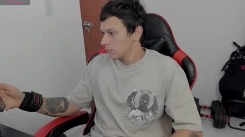 Snapshot of masterdave7 chatting on October 5, 12:25 pm Dave online show from October 5, 12:25 pm