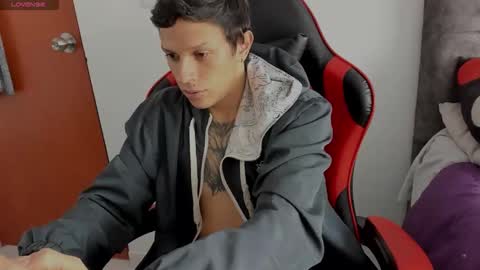 Snapshot of masterdave7 chatting on October 8, 3:31 pm Dave online show from October 8, 3:31 pm