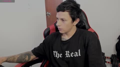 Snapshot of masterdave7 chatting on October 10, 11:20 am Dave online show from October 10, 11:20 am