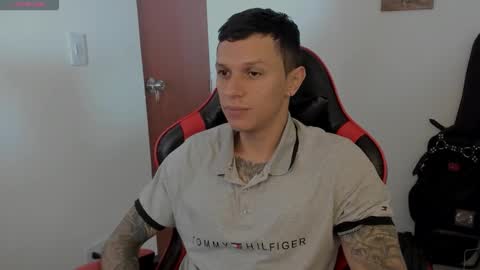 Snapshot of masterdave7 chatting on October 19, 12:17 pm Dave online show from October 19, 12:17 pm